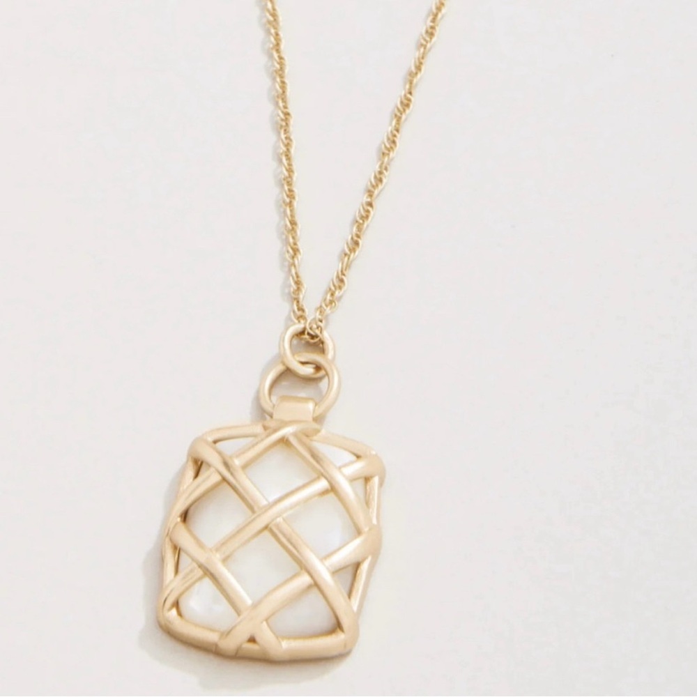 Spartina 449 Stonevale Mother of Pearl Petite Necklace 18"
